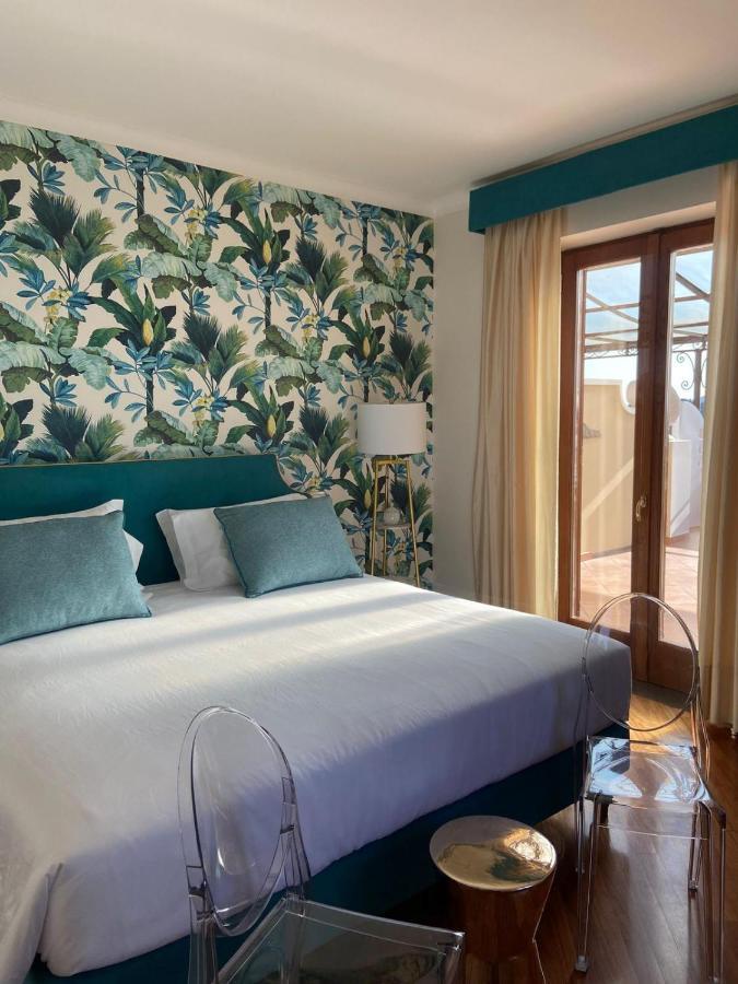 Resort Ravenna Massa Lubrense Eksteriør billede